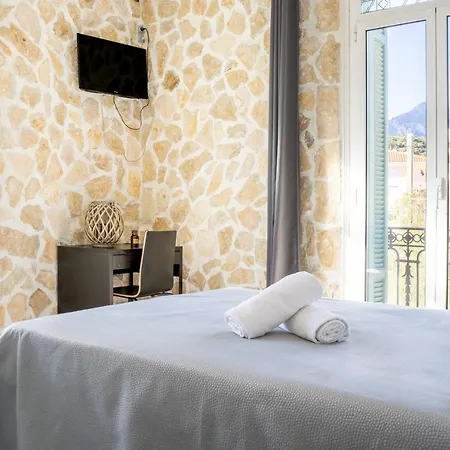 Hotel Hotel De Belgique A Menton 2*