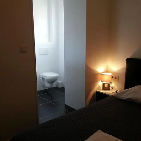 Hotel Hotel De Belgique A Menton 2*
