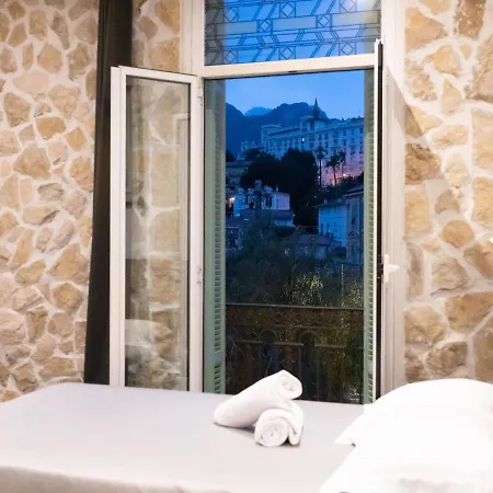 Ξενοδοχείο De Belgique A 2*