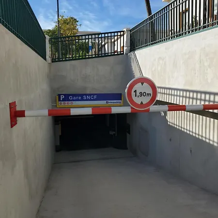 Ξενοδοχείο De Belgique A 2*