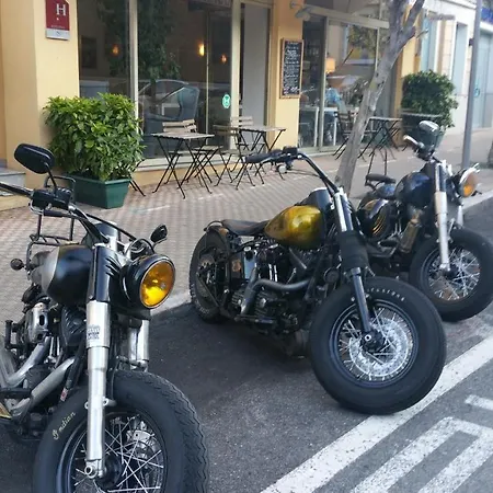De Belgique A Ξενοδοχείο 2*